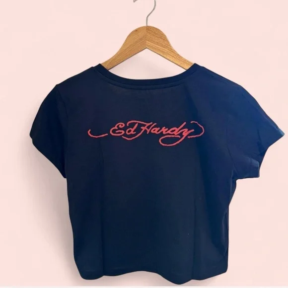 Ed Hardy Black Tee with Fierce Tiger Design - Picture 2 of 2